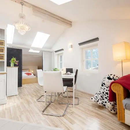 Dolomitenloft Апартаменты Штрассен