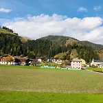 Διαμέρισμα Dolomitenloft *
